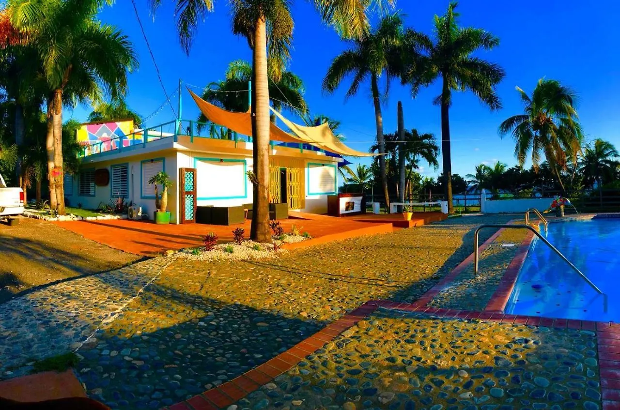 Garza House - Beachfront Full Apt-Finca Corsica Hotel Patillas Farm stay